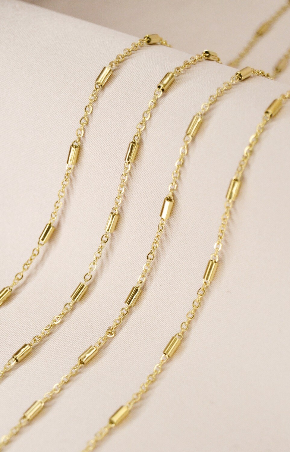 Nerūdijančio plieno grandinėlė ,2x1,5mm, aukso spalvos, 10cm