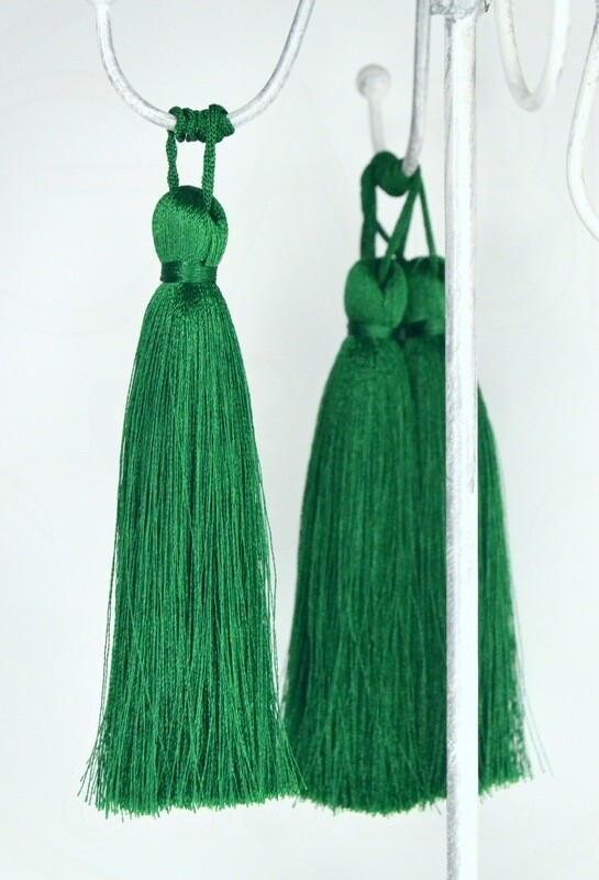 Kutas, žalios spalvos, 110mm, 1vnt
