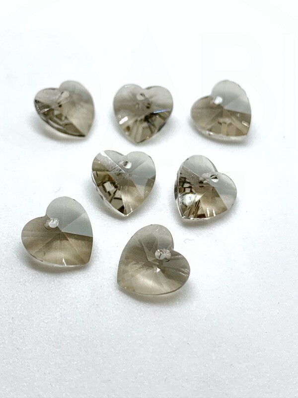 Stiklo pakabukai, širdelė, pilkos spalvos, 10x10x5mm, 4vnt