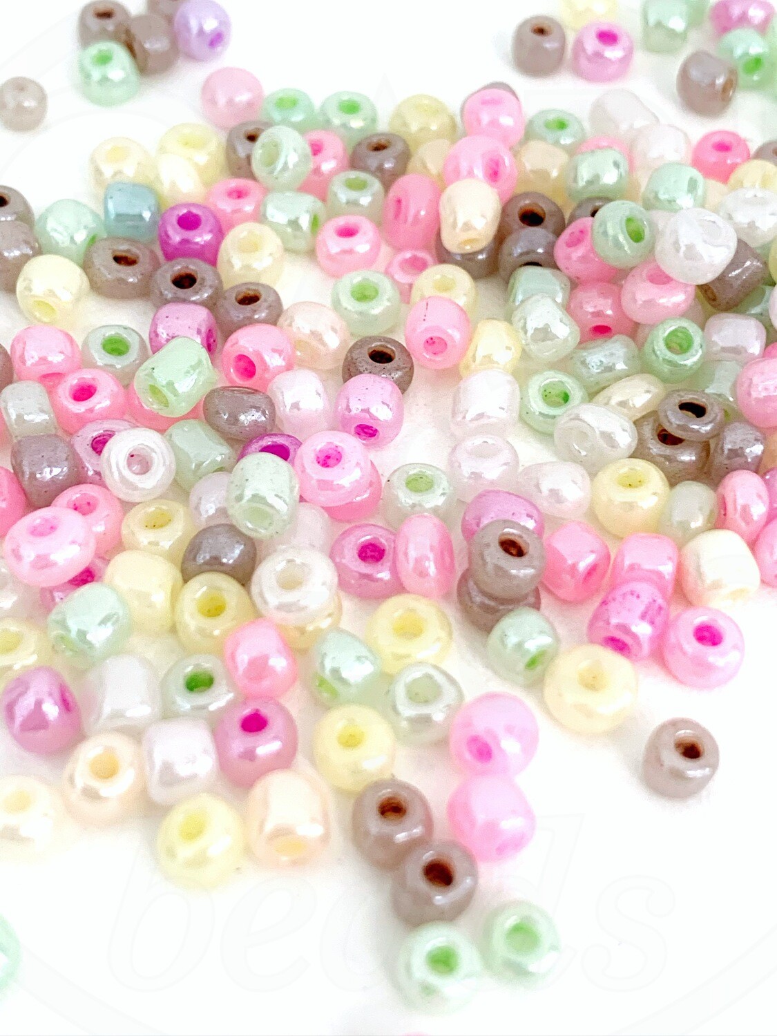 Biseris, pastelinių spalvų MIX, 4mm , 20g.