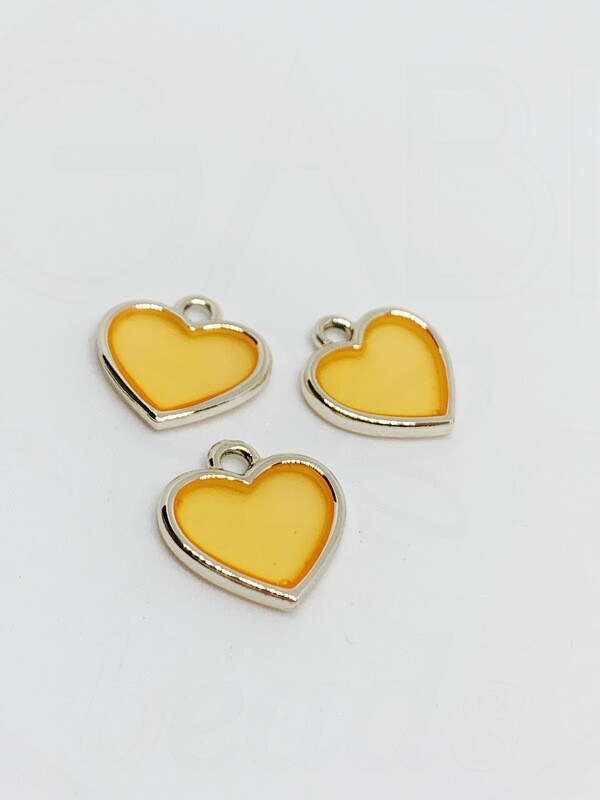 Plastikinis pakabukas &quot;Širdelė&quot;, 16,5x16x2mm, oranžinės spalvos,  1vnt
