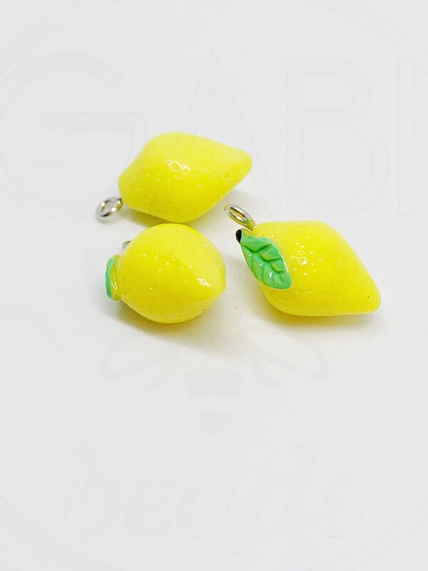 Plastikinis pakabukas, CITRINA,  20~24x12x12mm, 1vnt