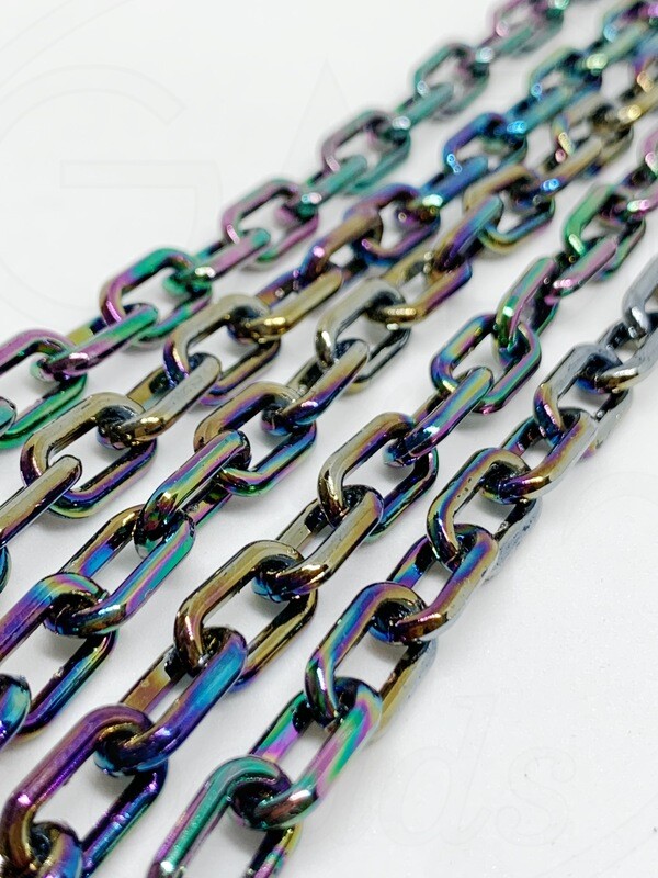 Plastikinė grandinėlė, 13x8x2mm, juodos spalvos su AB danga, 49cm