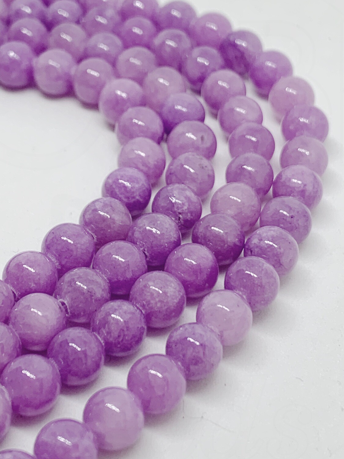 Žadeitas, violetinės spalvos