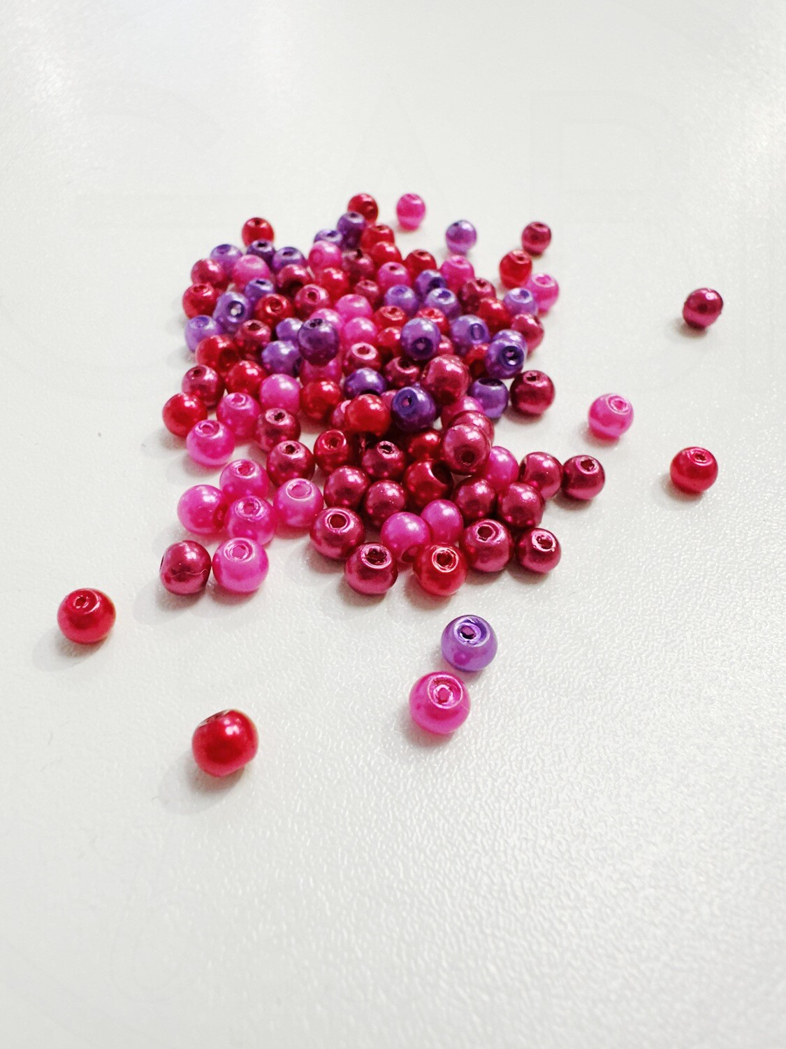 Stiklo perlai, apvali forma, violetinės, raudonos, rožinės spalvos, 4mm 200vnt