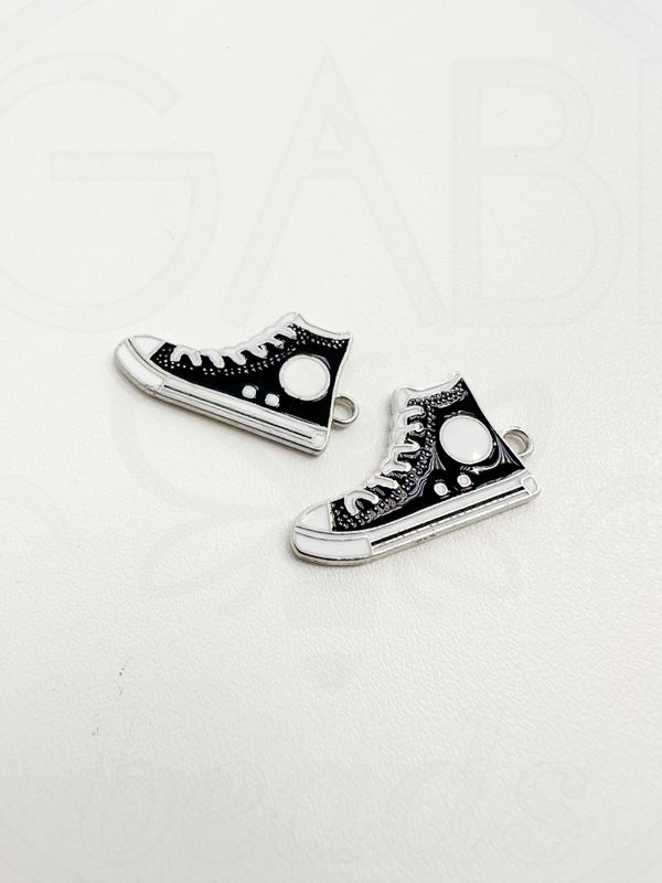 Pakabukas &quot;BATAS&quot; dengtas emale, juodos, baltos spalvos 30x17x2mm, 1vnt