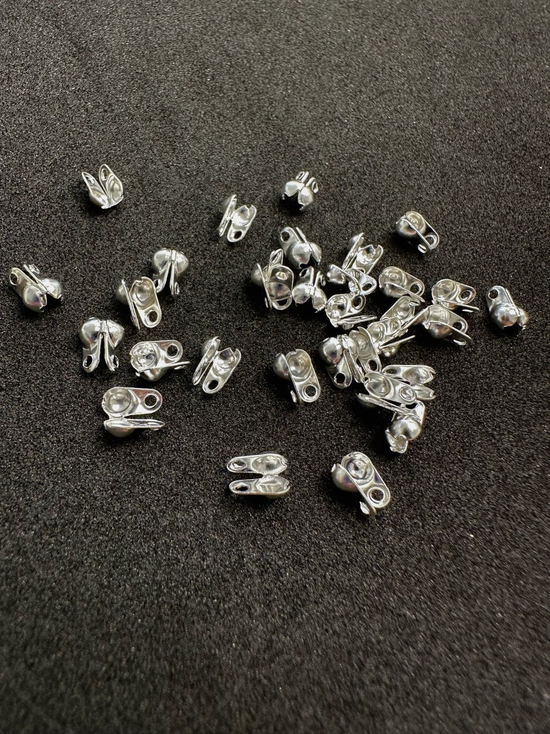 Vėrinio užbaigimo detalė, aukso spalvos, 3,5x6mm, 5g