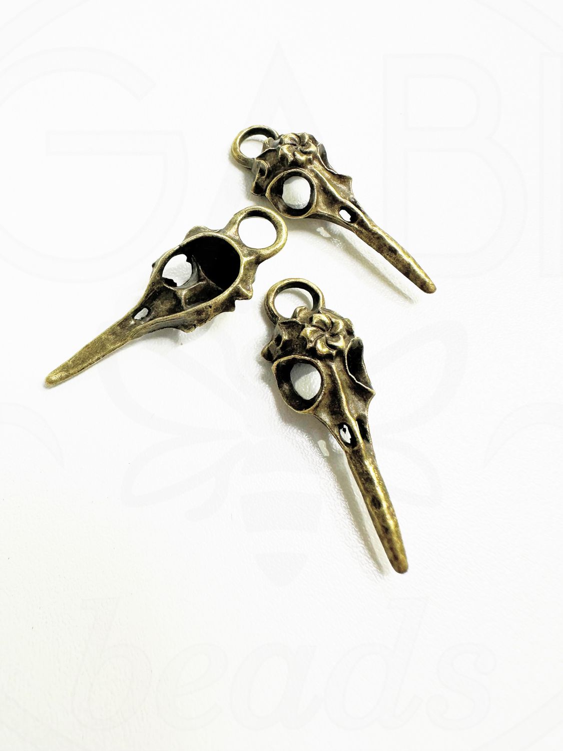 Pakabukas, žalvario spalvos 42,5x12,5x8mm, 1vnt