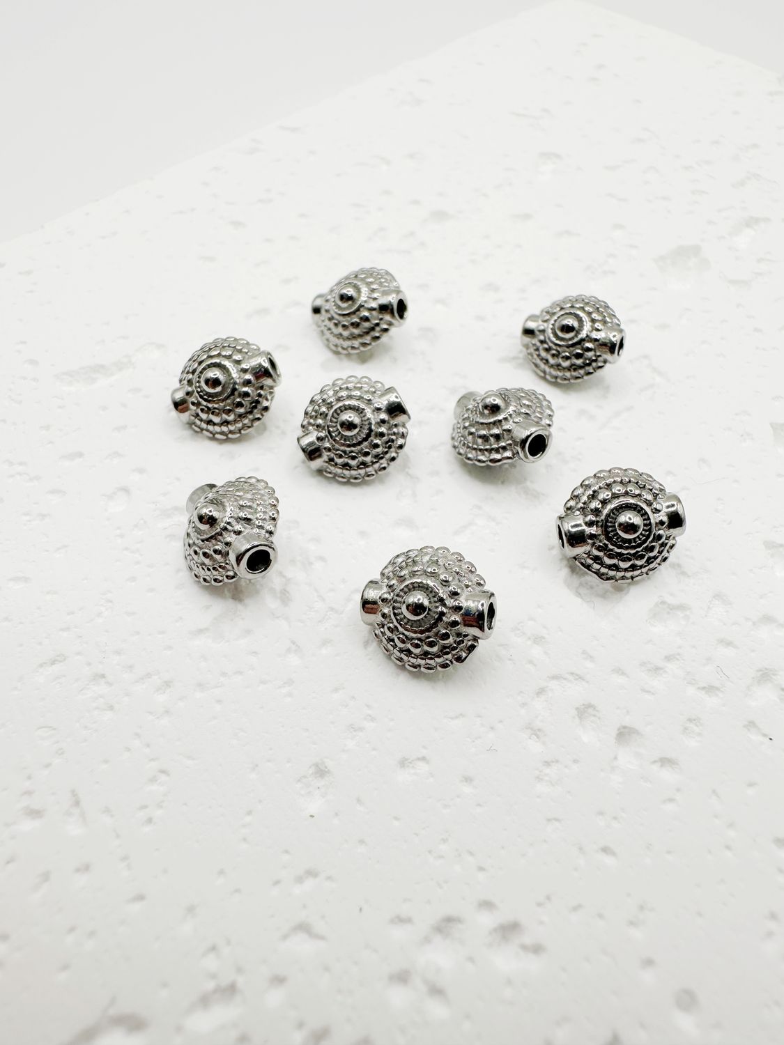 Nerūdijančio plieno intarpai, plieno spalvos, 9x8x6mm, 2vnt