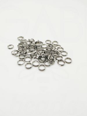 Dvigubi nerūdijančio plieno žiedeliai, plieno spalvos 6x1mm, 40vnt