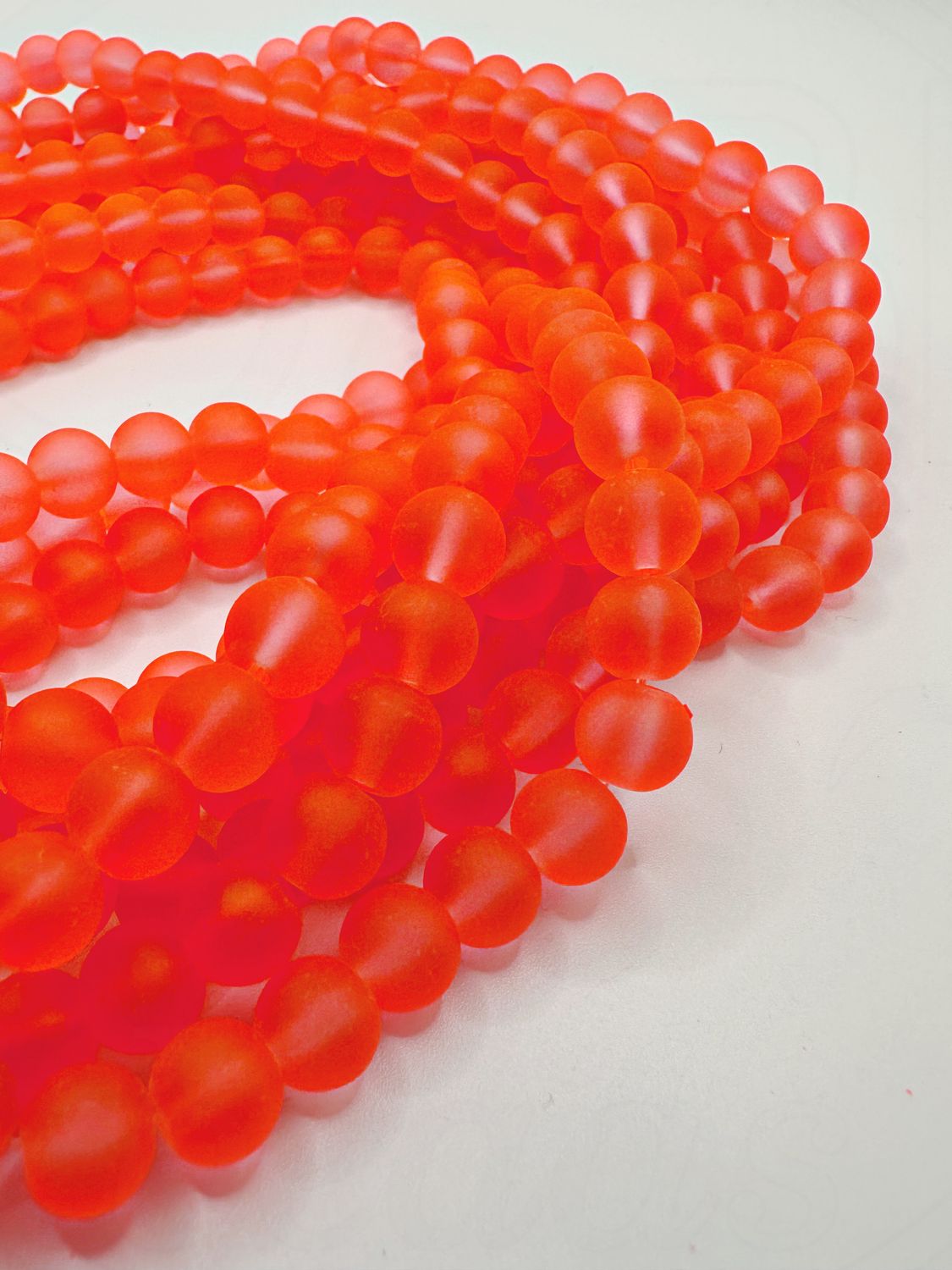 Stiklo karoliukai,  oranžinės spalvos , 8mm 78cm juosta