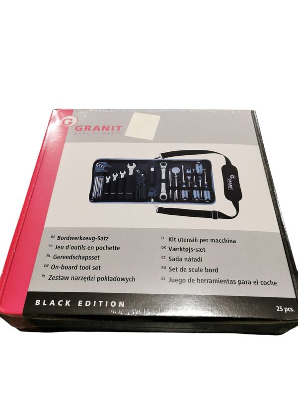 KIT UTENSILI COMPATTO 25 PZ