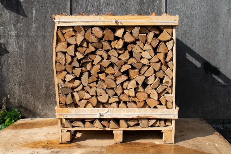 Large Crate of Superior Kiln Dried Hornbeam Logs