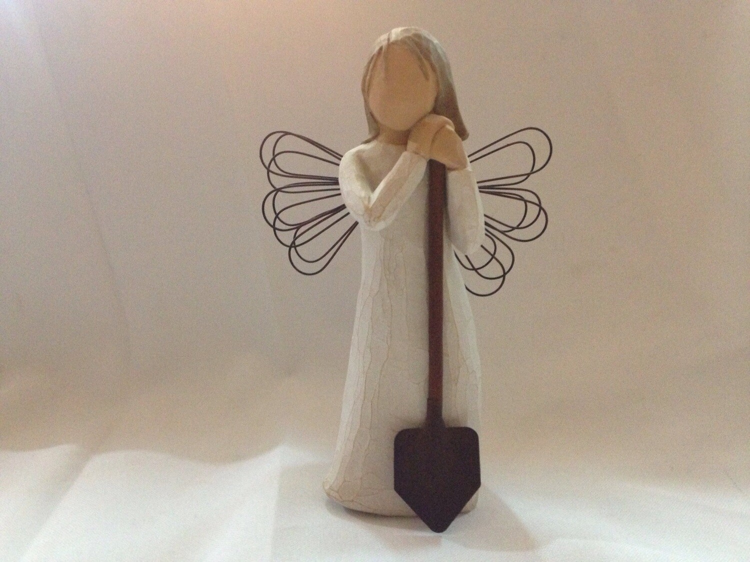 STATUINA ANGEL OF THE GARDEN
