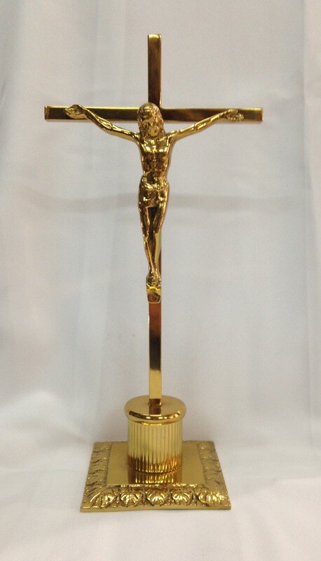 CROCE CON BASE QUADRATA