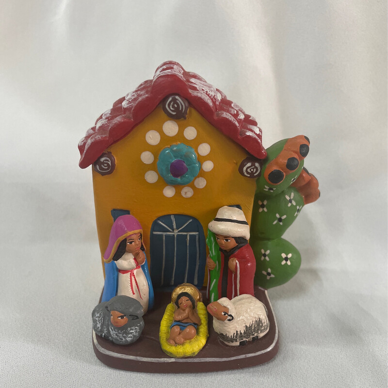 Nativitá con casetta gialla