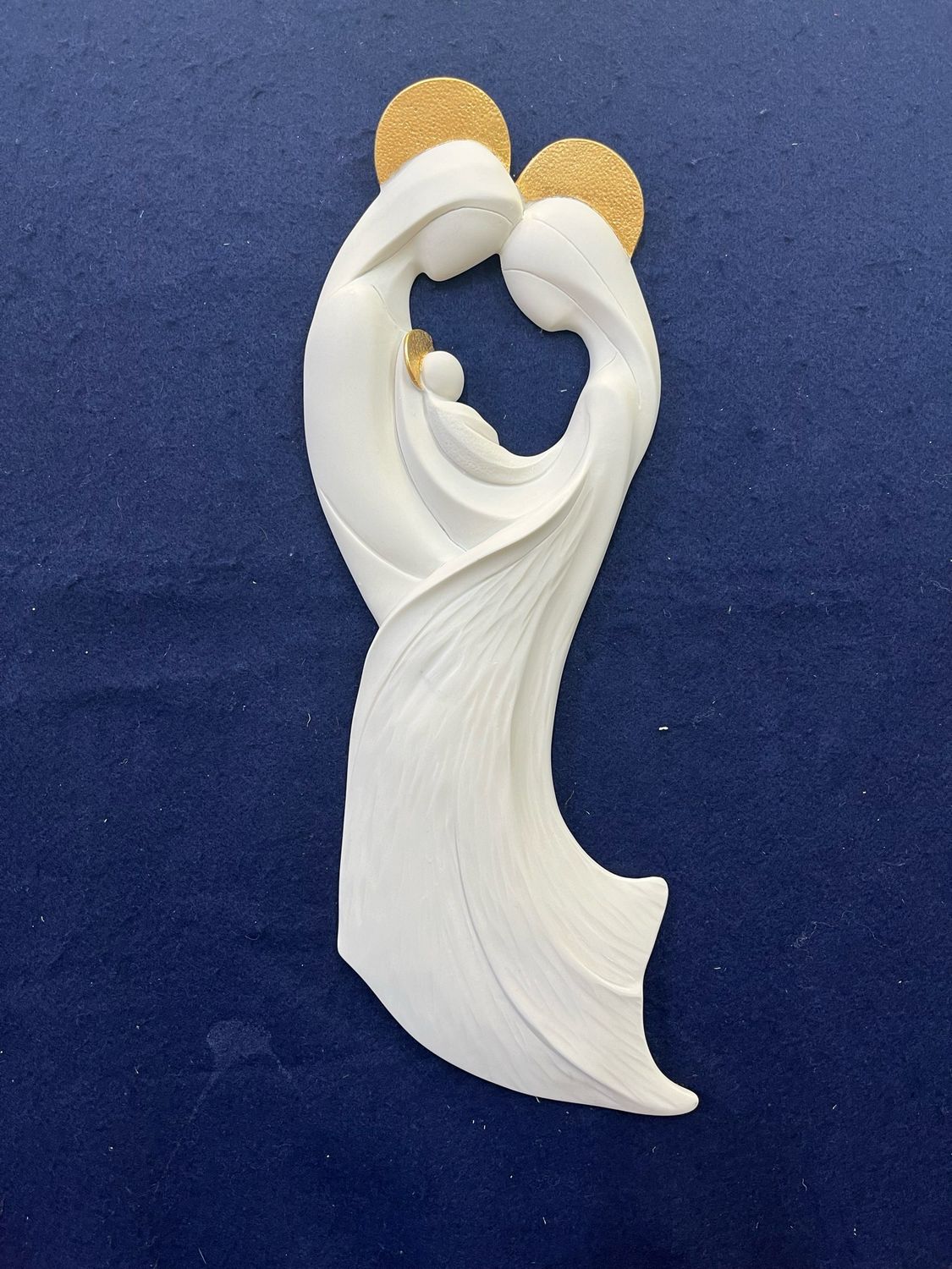 Sacra famiglia “Abbraccio d’amore “oro