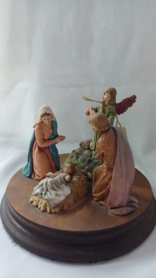 Natività su tondo in legno