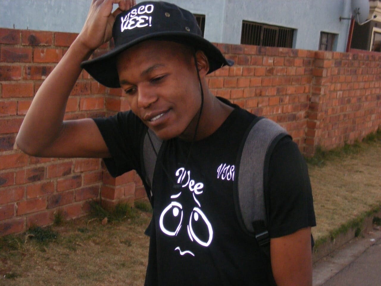 Bucket hat