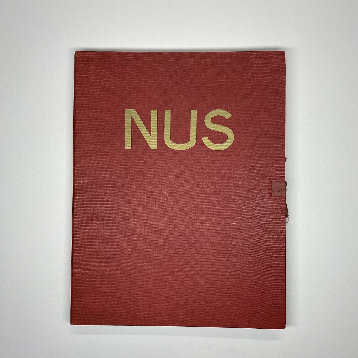 NUS Cent Photographies Originales de Laryew - A Complete Portfolio of 100 Photographs Take by Stanislas Walery And Published by Librairie  des Arts Décoratifs Paris in 1923