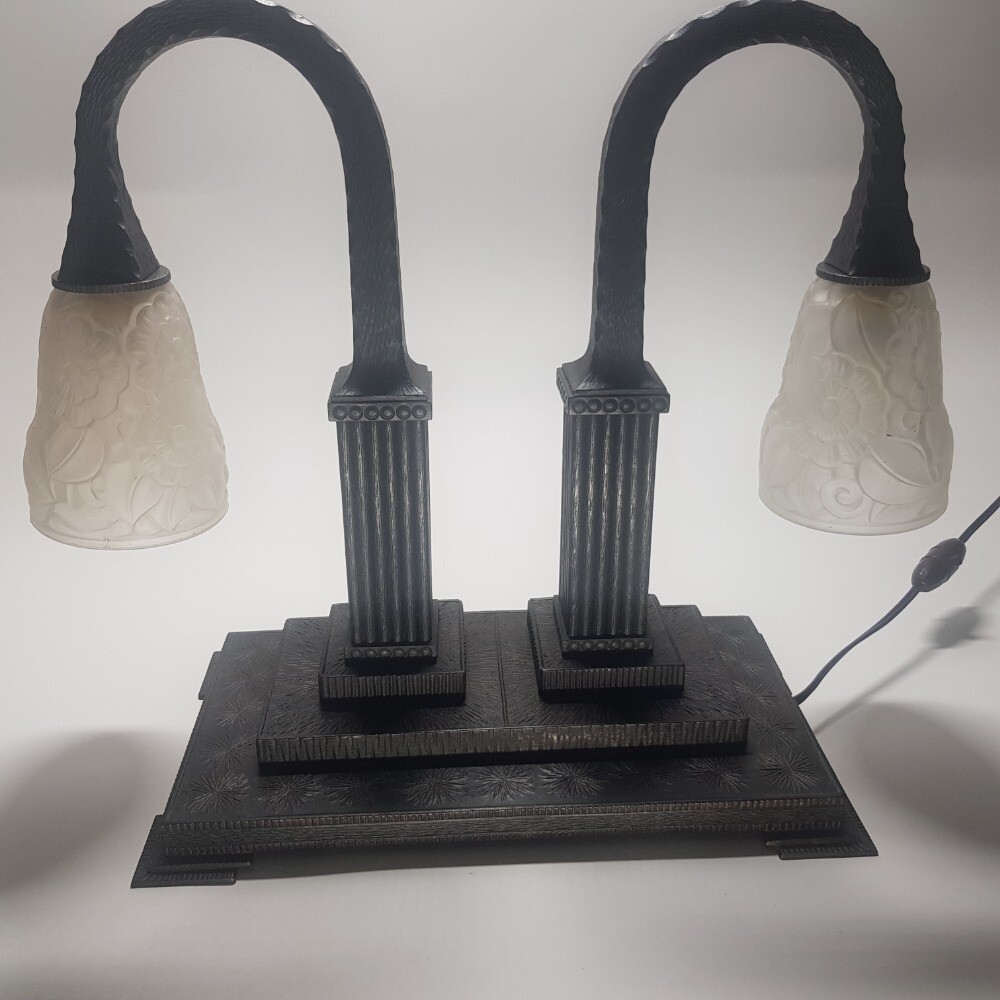 French Art Deco Lamp With Two Heads And Acid-Washed Shades
