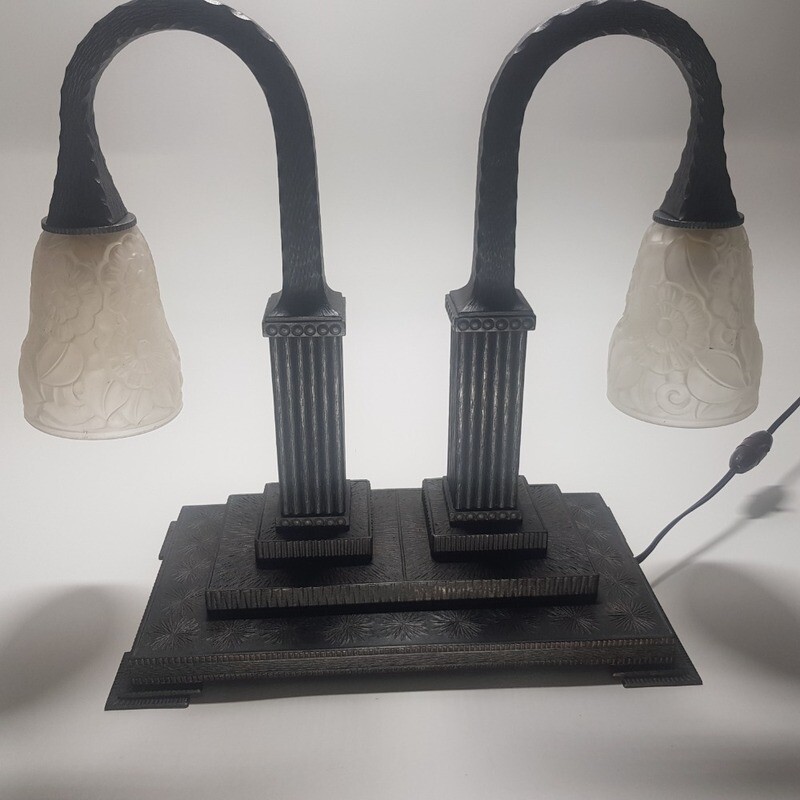 French Art Deco Lamp With Two Heads And Acid-Washed Shades