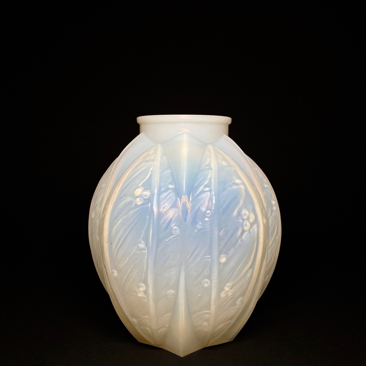 French Art Deco Opalescent Glass Vase With Leaf Motifs Made by Verlys