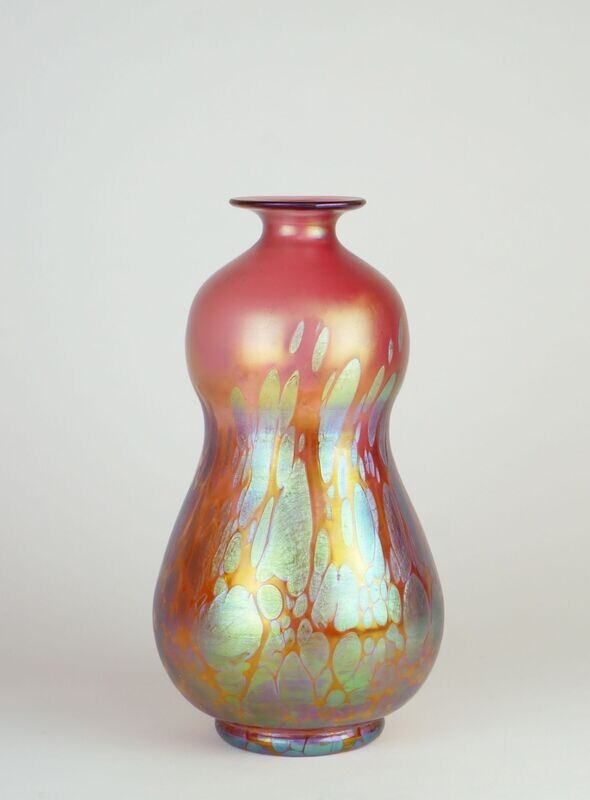 Loetz Pink  Medici Glass Vase Bohemian 1902 Art Nouveau