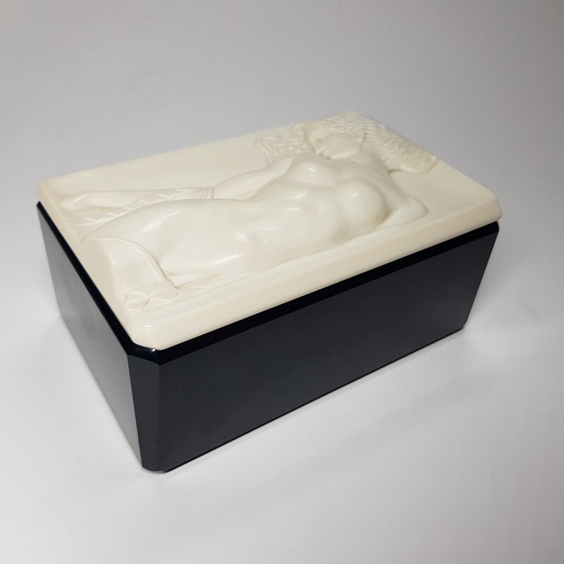 Very Rare Ingrid H.Hoffmann Opaque Glass Black White Art Deco Nude Box