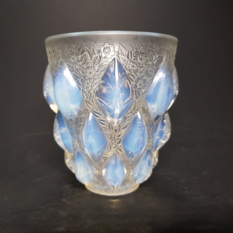French Art Deco Opalescent Rampillion Glass Vase Designed by Rene Lalique 1920