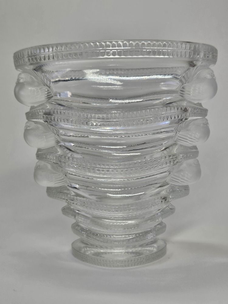 French Lalique Saint-Marc Art Deco Glass Vase with Birds 1939