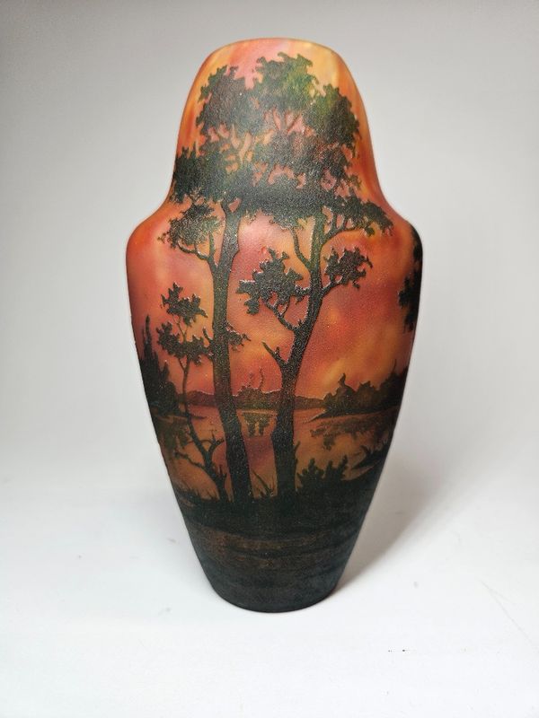 Art Nouveau cameo Glass Vase Daum Nancy by Johan Doomen France 1910