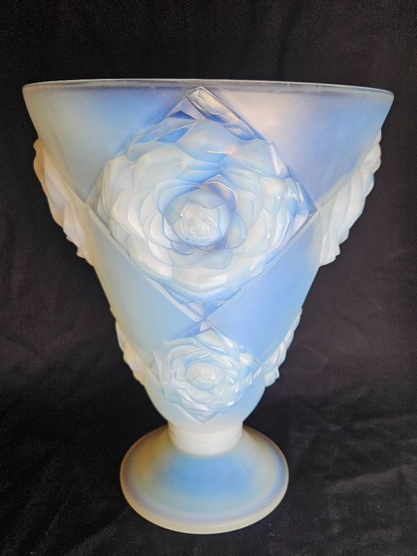 Opalescent Henri Dieupart Glass Vase Art Deco France 1920 Simonet Freres&amp;Dieupart