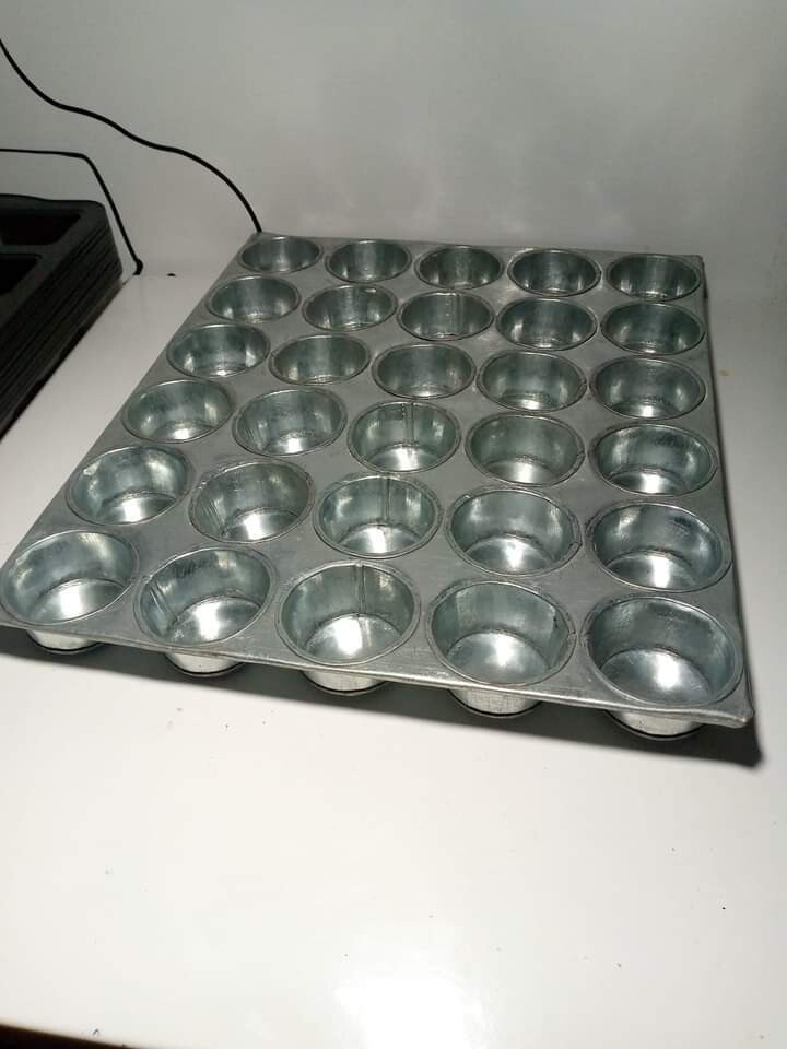 30-Holes Muffin Pan