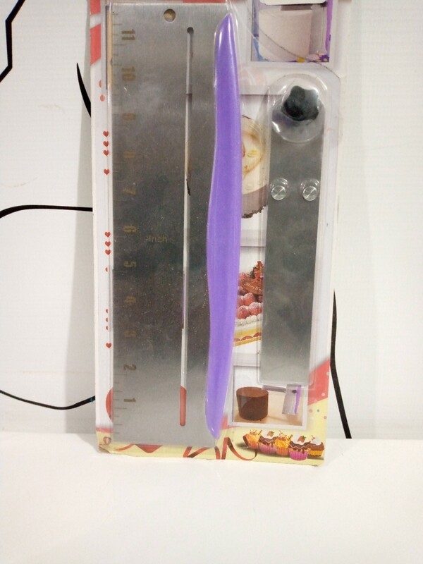 Adjustable Cake Scraper
