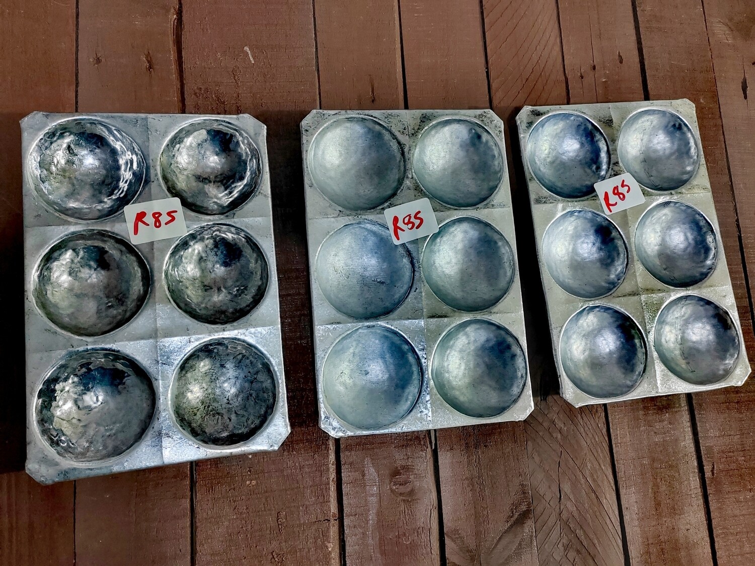 6 holes snowballs pan