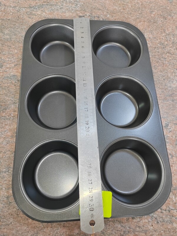 Jumbo muffin pan