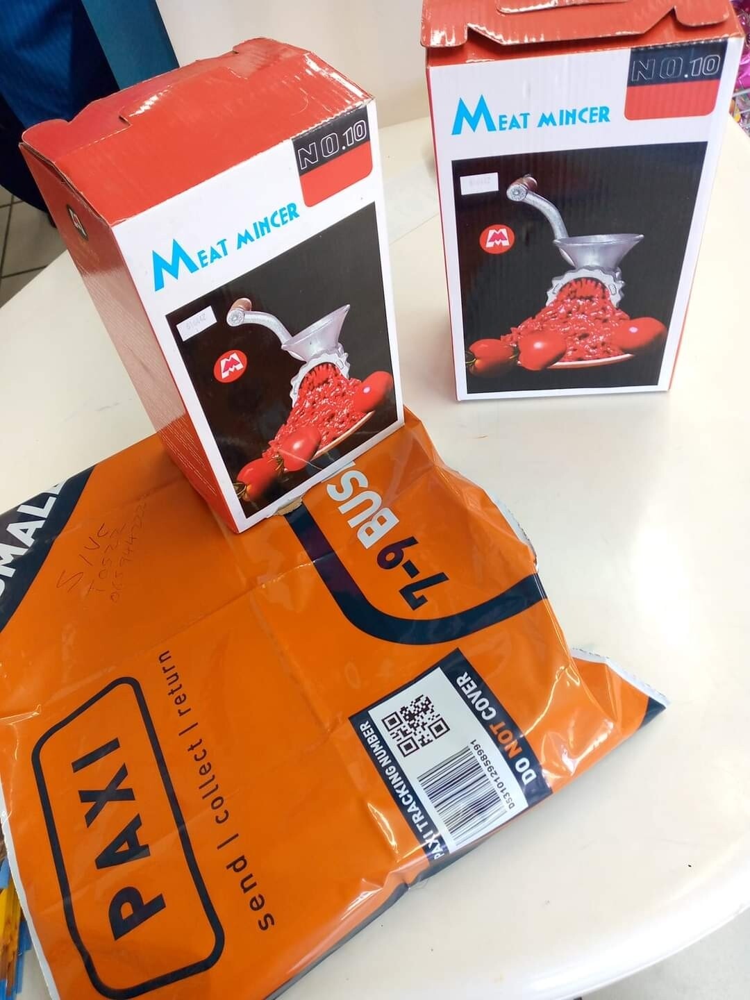 Biscuits machine with designer nozzle no 10