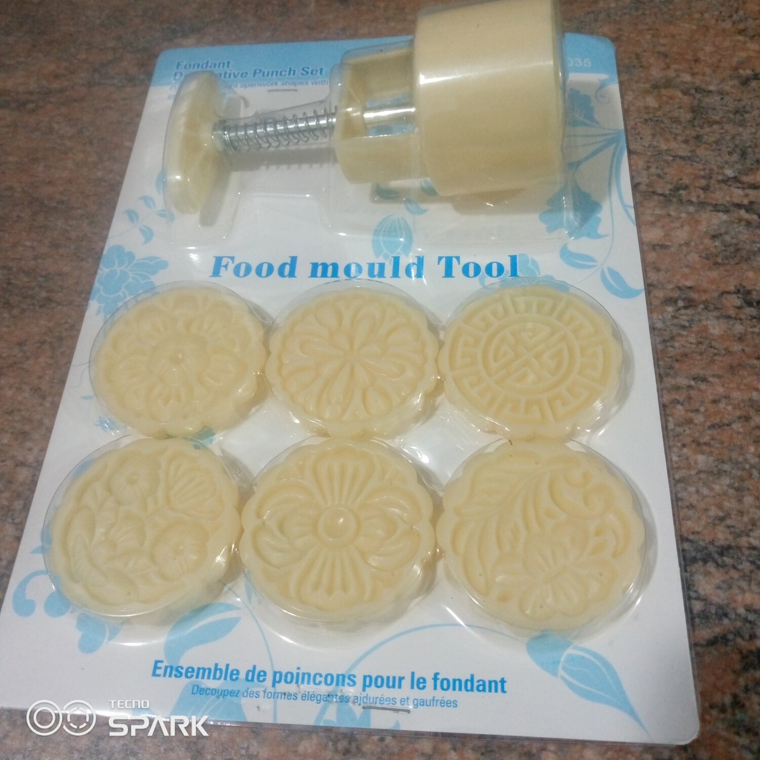 biscuits mould