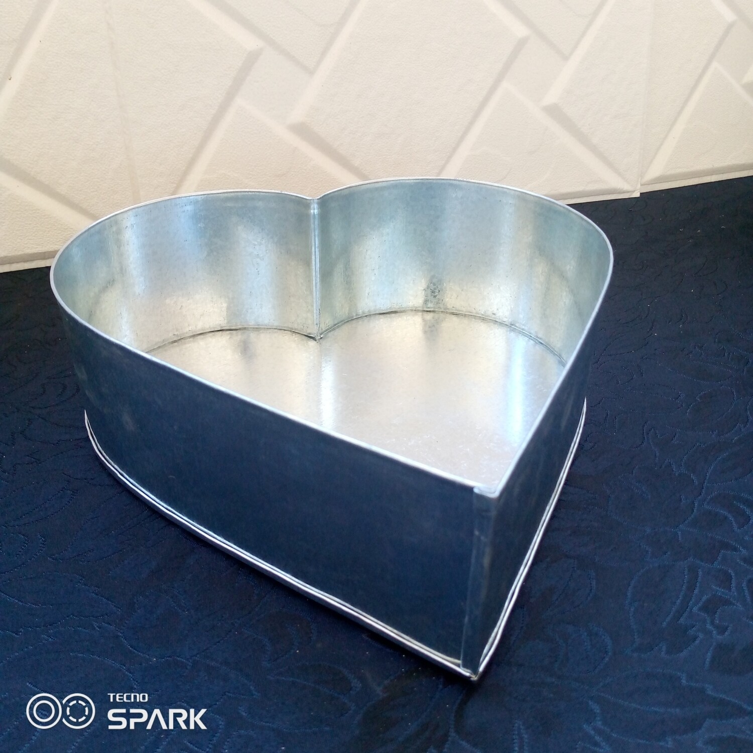 9 inch heart pan