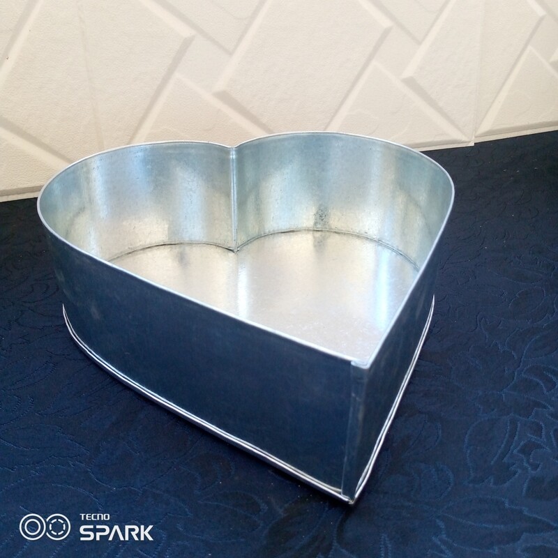 9 inch heart pan