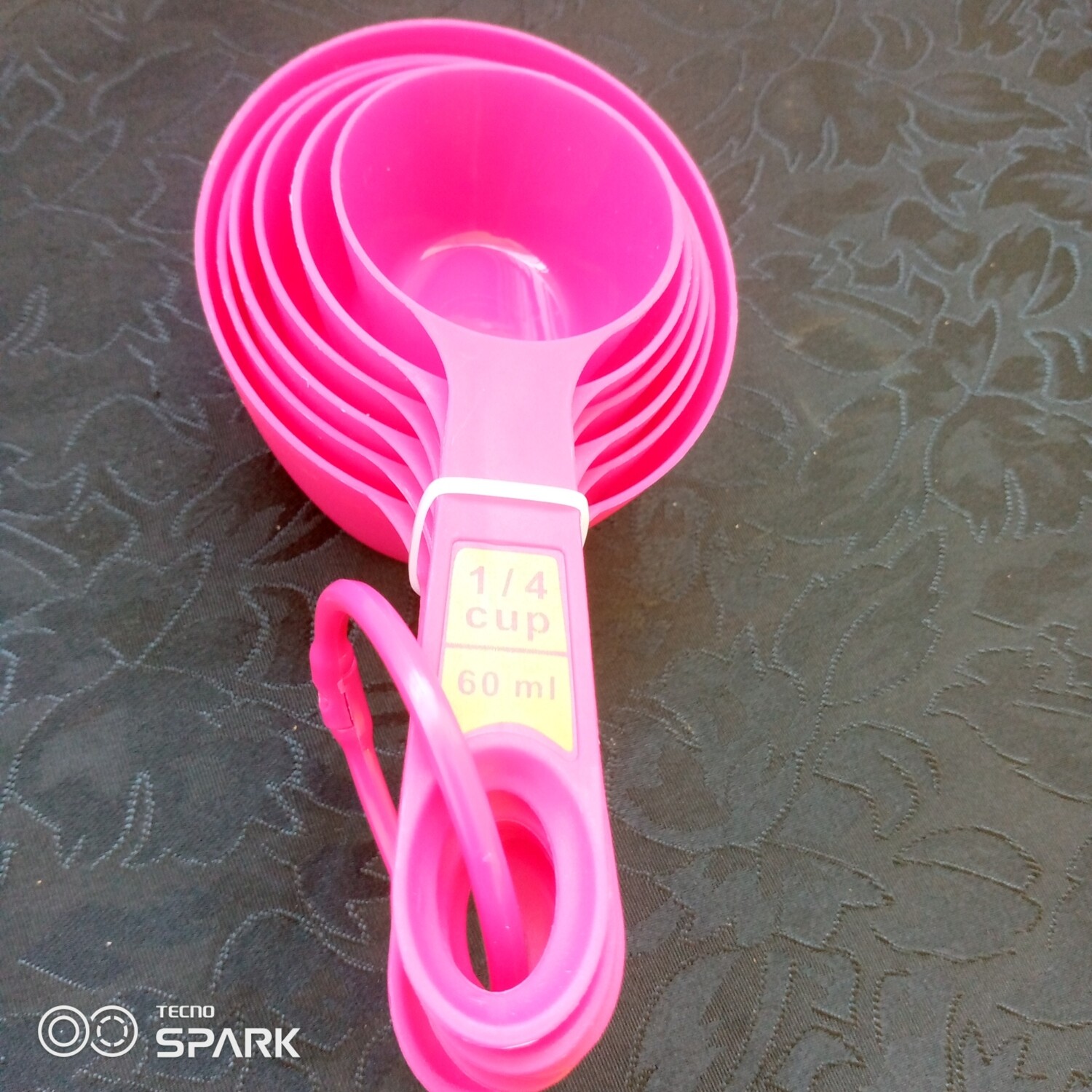 measuring cups