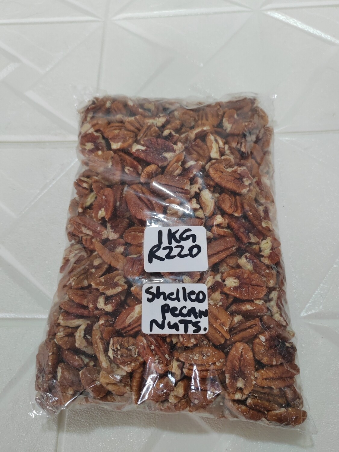 Shelled pecan nuts1kg