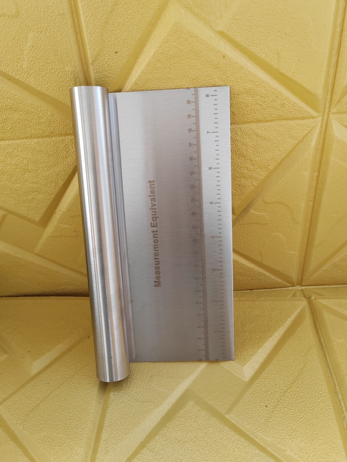 Metal Scraper with handle (22cm)