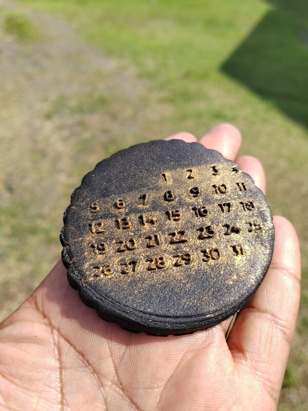 Calendar cutter Round 