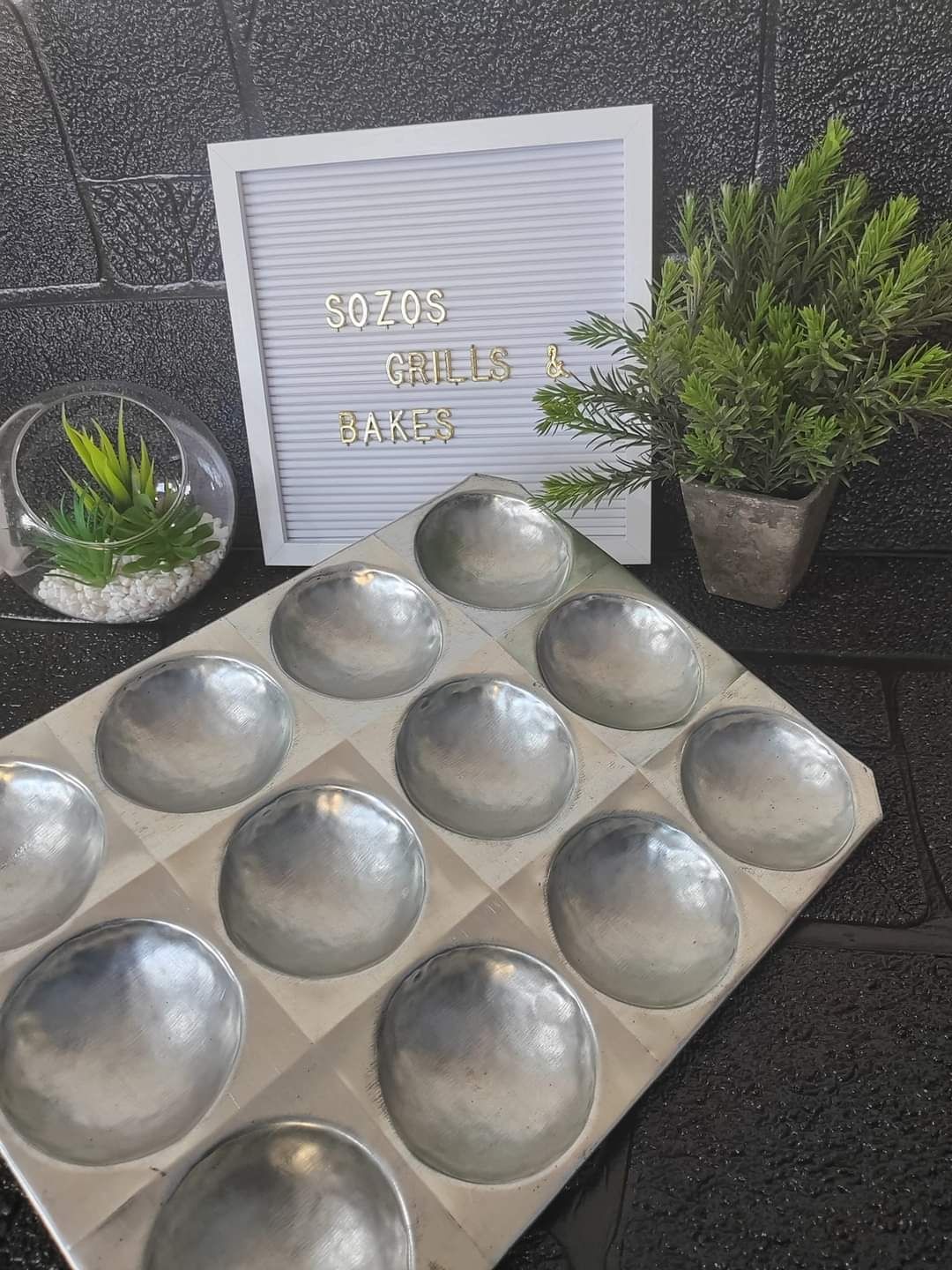 12 holes snowball pan 