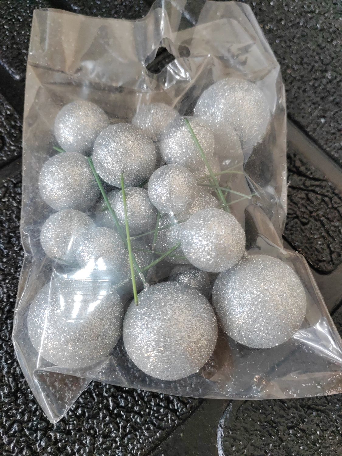 Faux balls silver Gritter 20pc