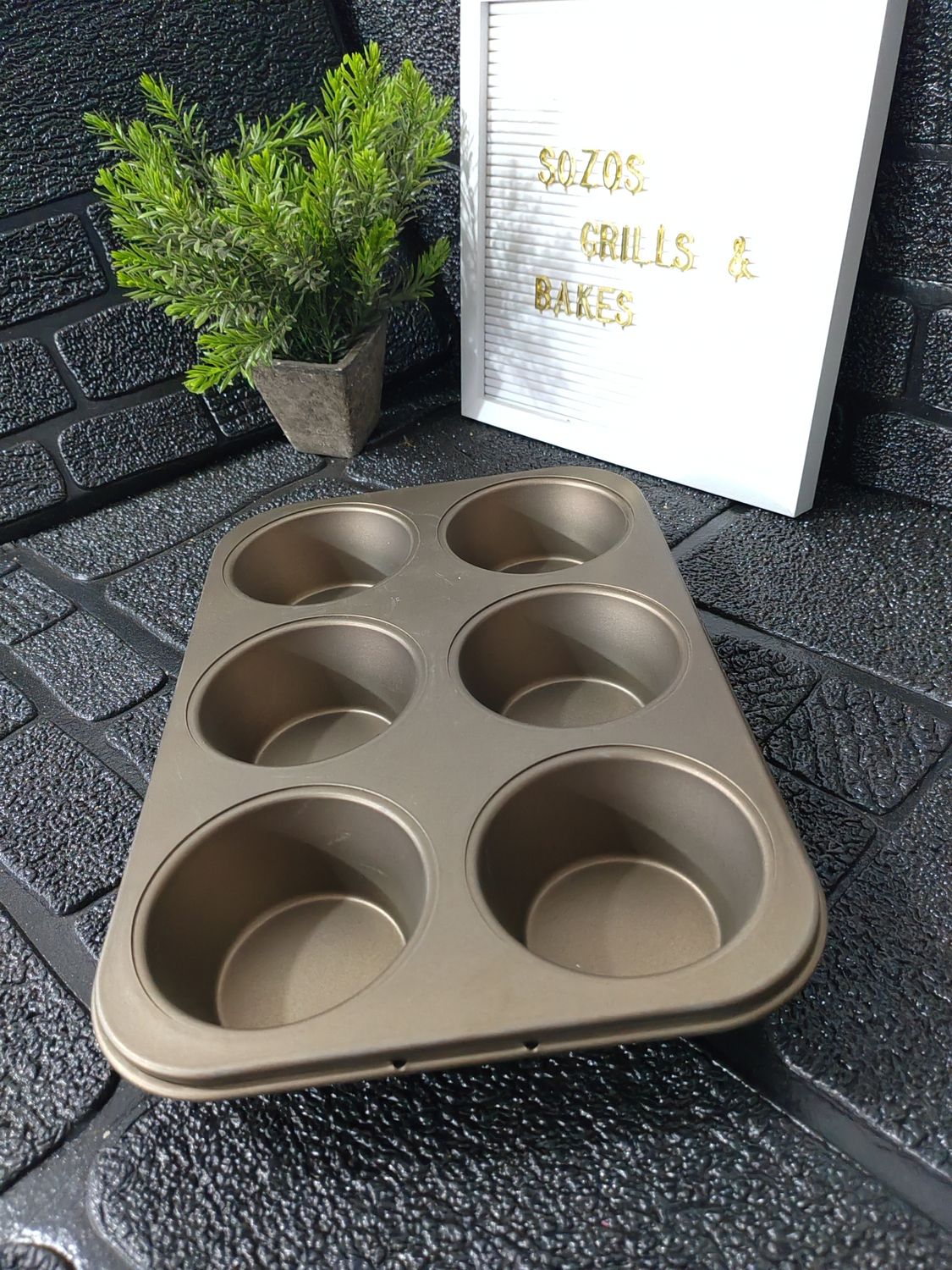 Jumbo muffin pan