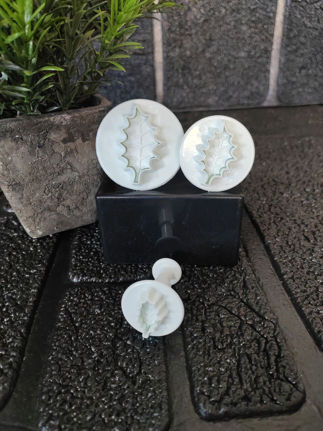 Leaf fondant cutters