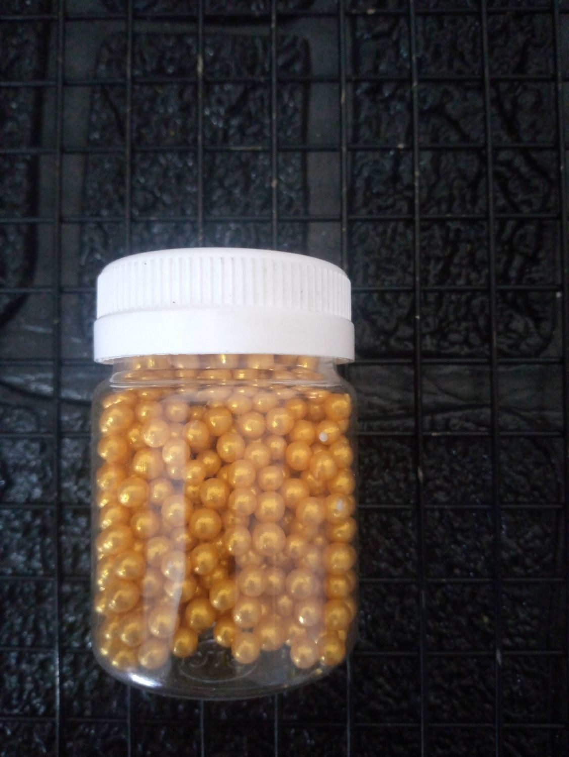 gold sprinkles 40g